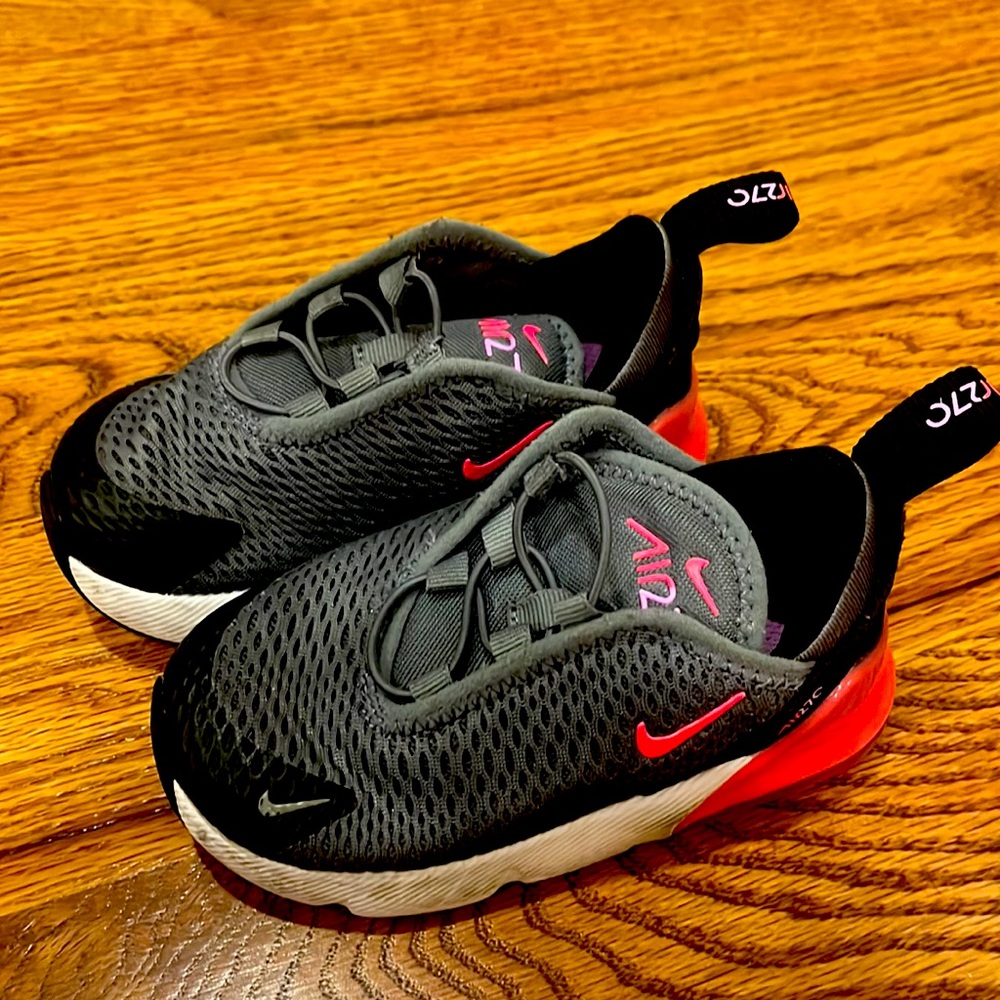 Toddler Nike air max size 7